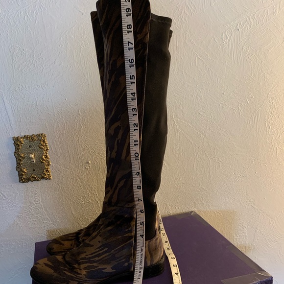 STUART Weitzman Tiger Stretch Boot -Size 7 M - Picture 6 of 14